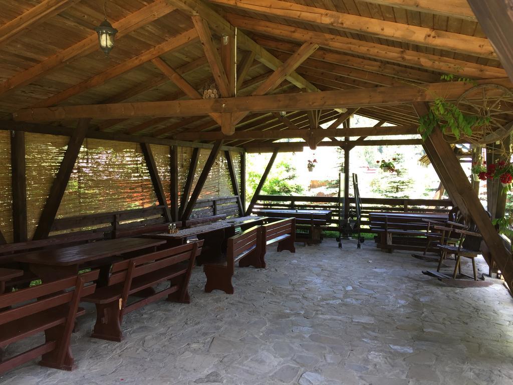 Conacul Domnitei Hotel Voronet Buitenkant foto