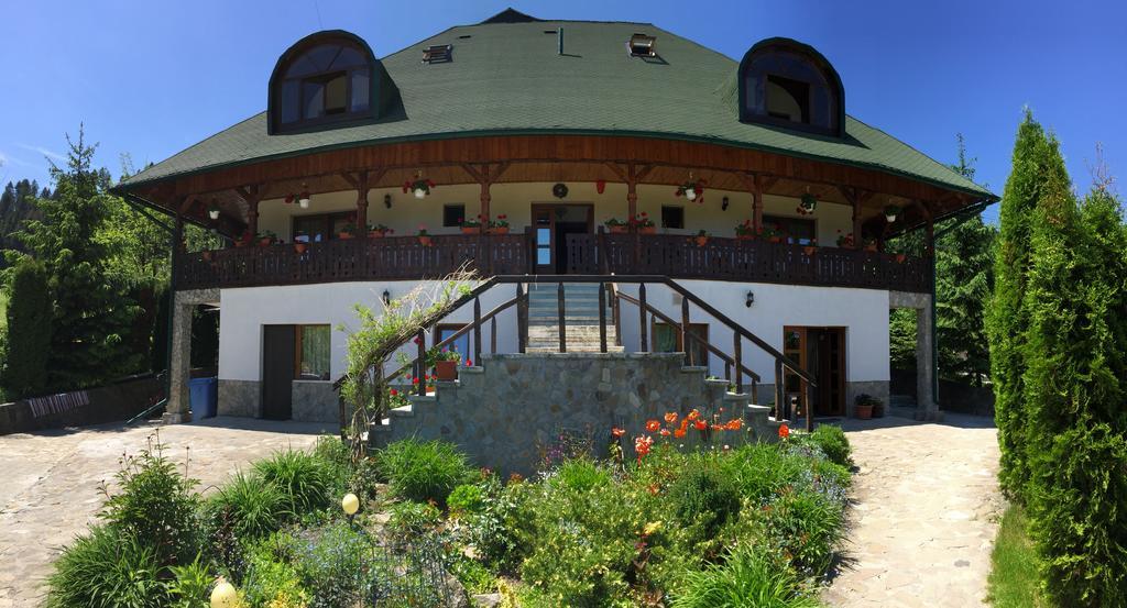 Conacul Domnitei Hotel Voronet Buitenkant foto