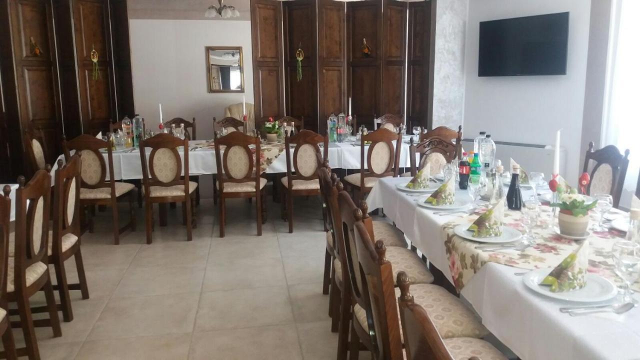 Conacul Domnitei Hotel Voronet Buitenkant foto