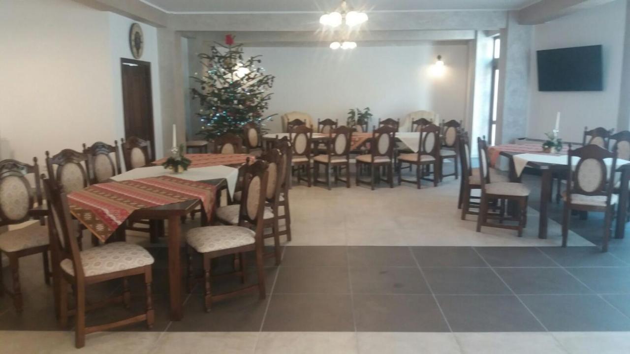 Conacul Domnitei Hotel Voronet Buitenkant foto