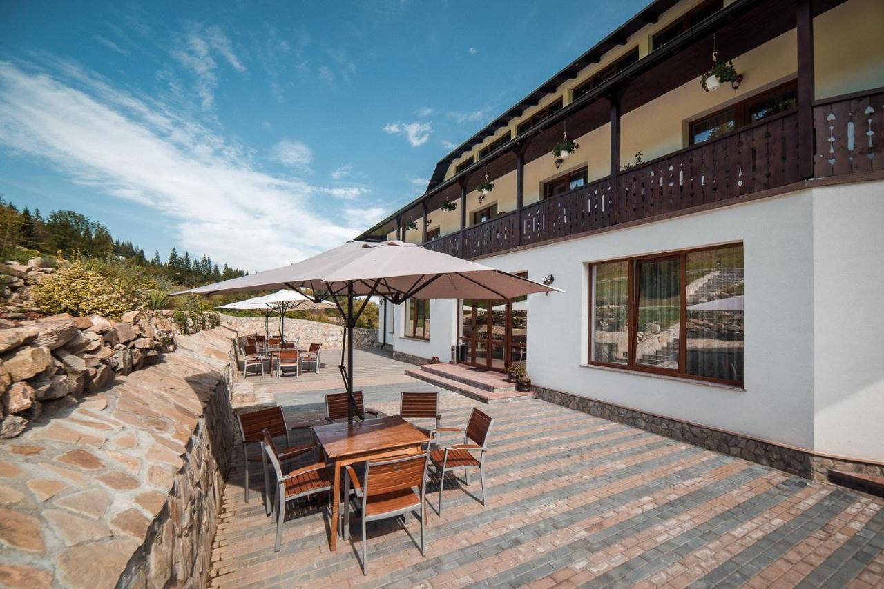 Conacul Domnitei Hotel Voronet Buitenkant foto