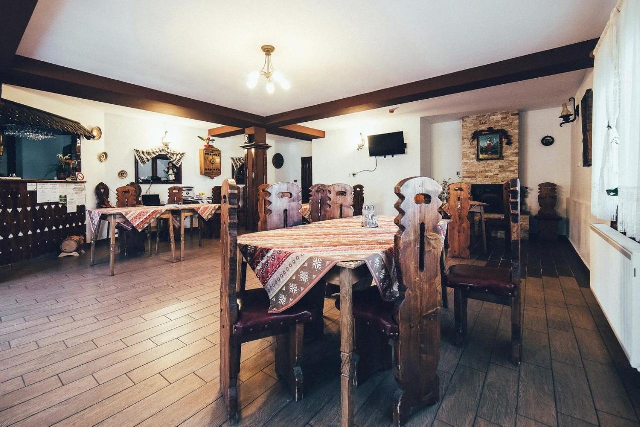 Conacul Domnitei Hotel Voronet Buitenkant foto