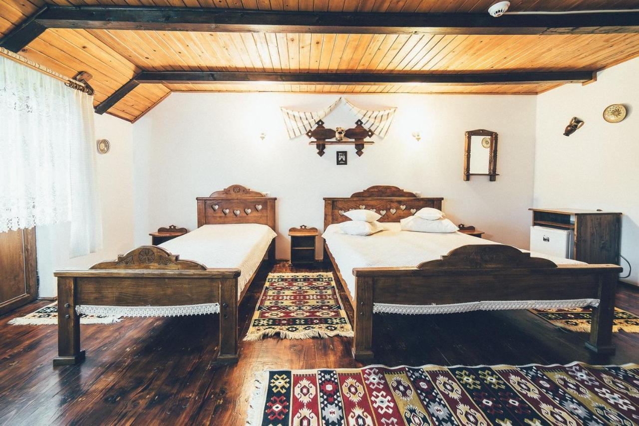 Conacul Domnitei Hotel Voronet Buitenkant foto
